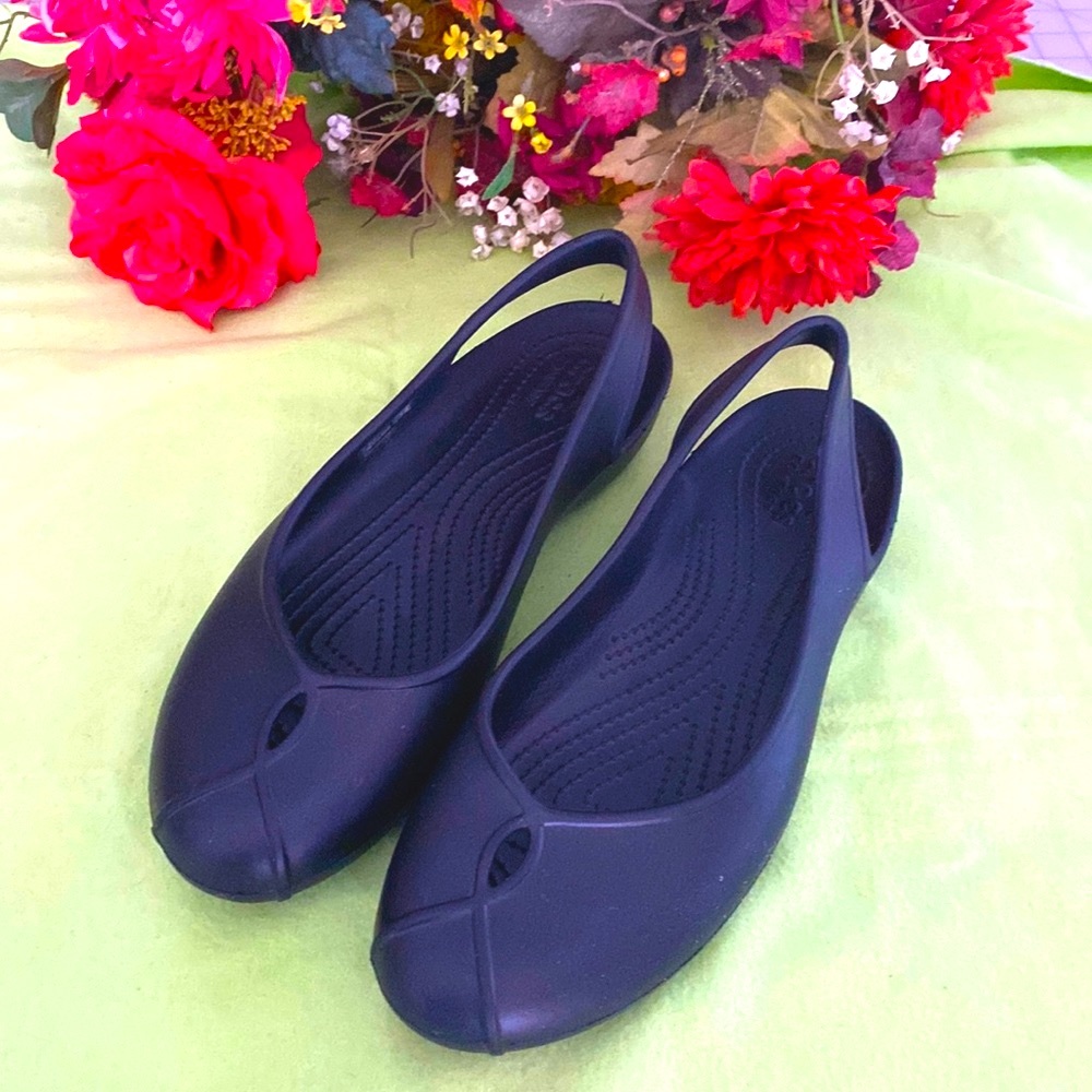 Crocs slip on